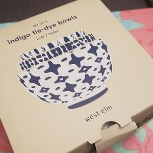 West elm tie-dye bowls. Set of 3.